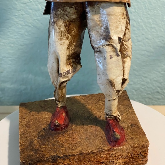 Mexican folk art paper mache villager figurine carrying a stack of wood, Vintage - Picture 8 of 11